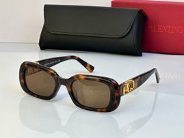 Picture of Valentino Sunglasses _SKUfw52140053fw